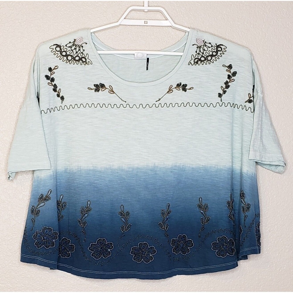 AKEMI+KIN‎ Top Large Short Sleeve Ombre Blue Scoop Neck Oversized Blouse Beaded